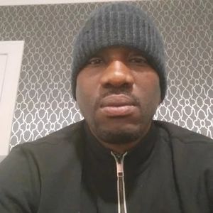 Meet your Posher, Tee